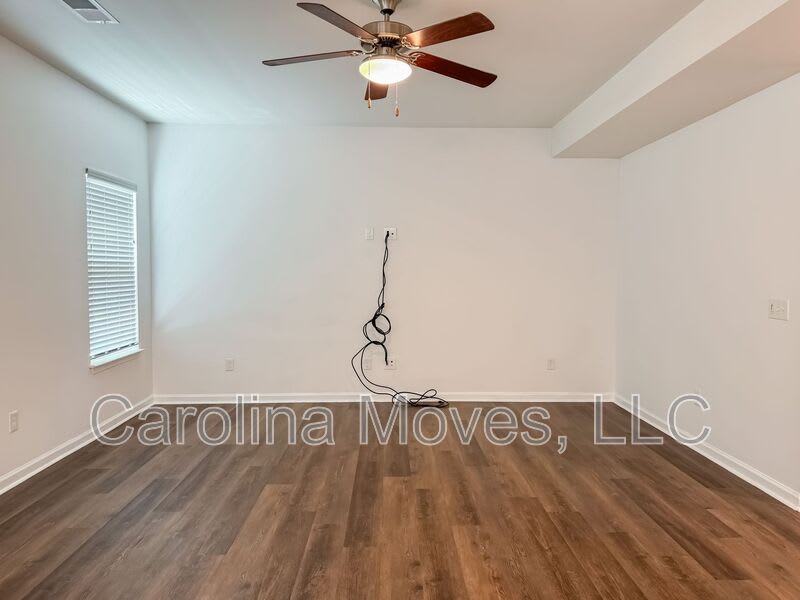 345 Bucklebury Road – photo 5