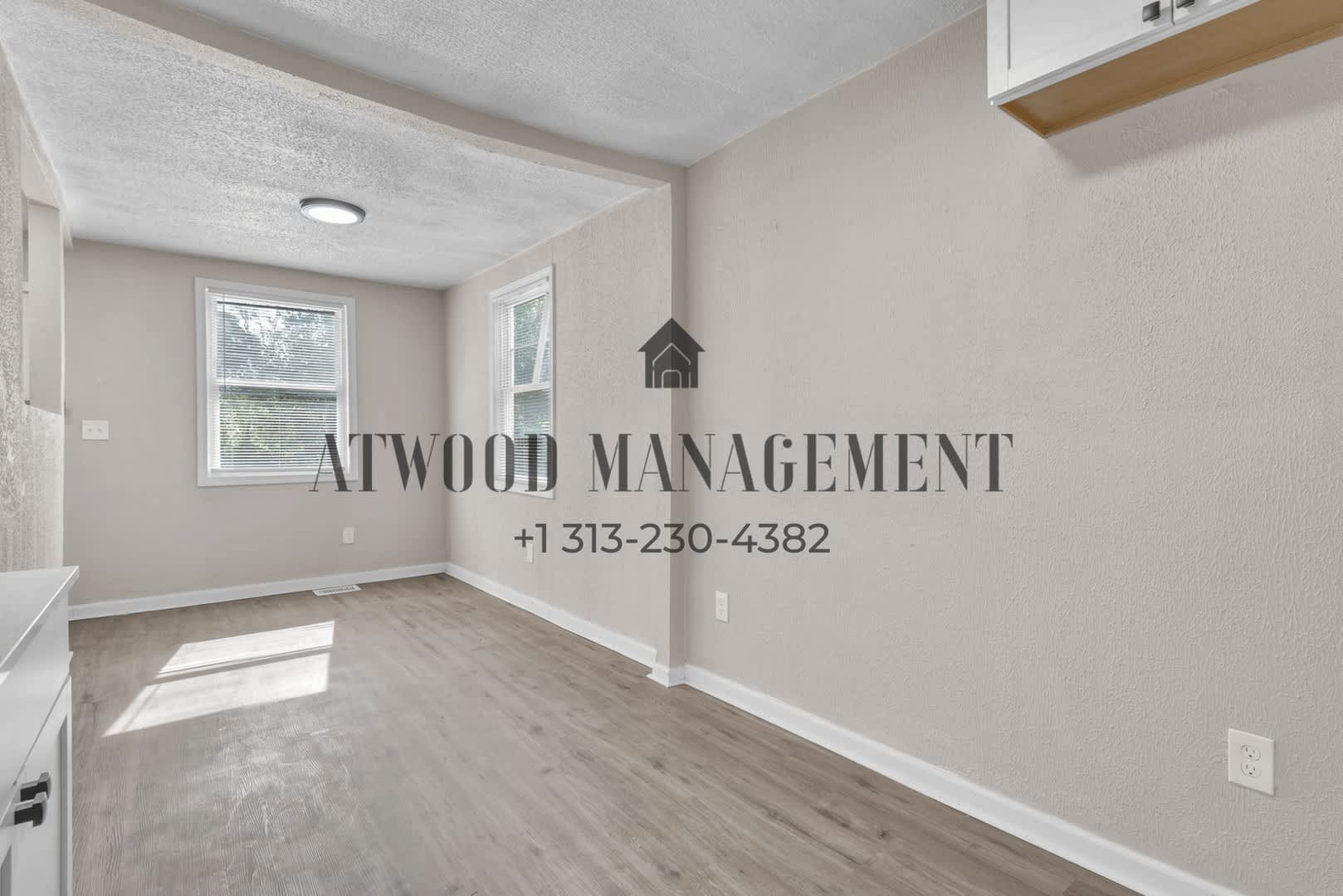 This Beautifully Updated 3 Bedroom 2 Bath Single Family Home Is Ready For Move In – photo 5