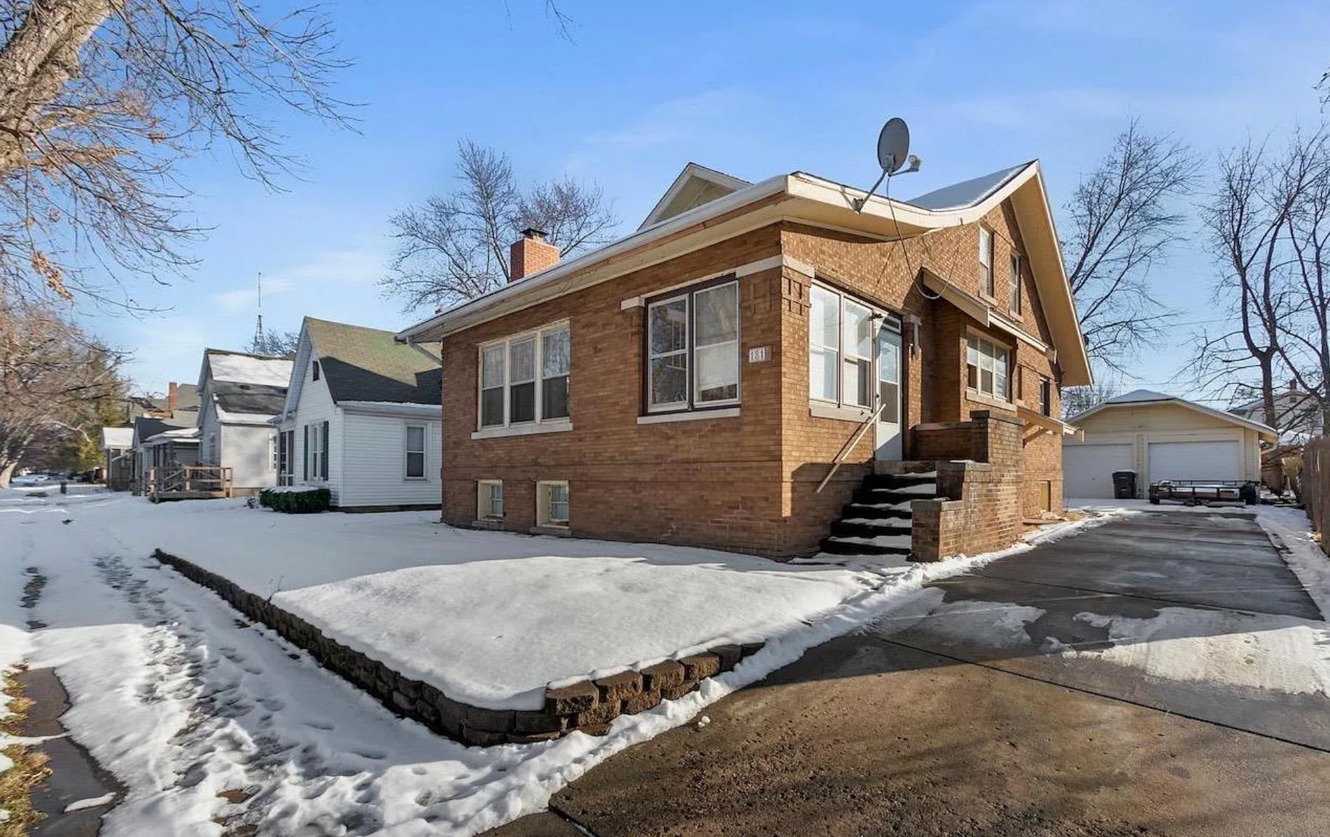 1816 West Callender Avenue – photo 2