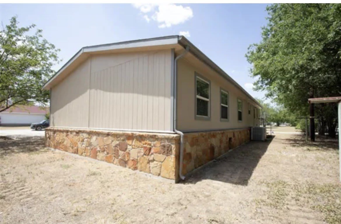 128 Burkhalter Street – photo 3