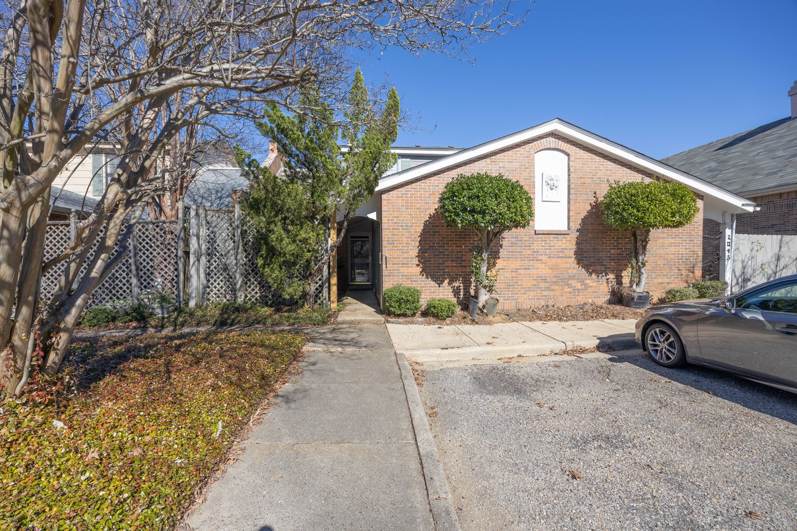 2043 Hazel Hedge Ln. – photo 1