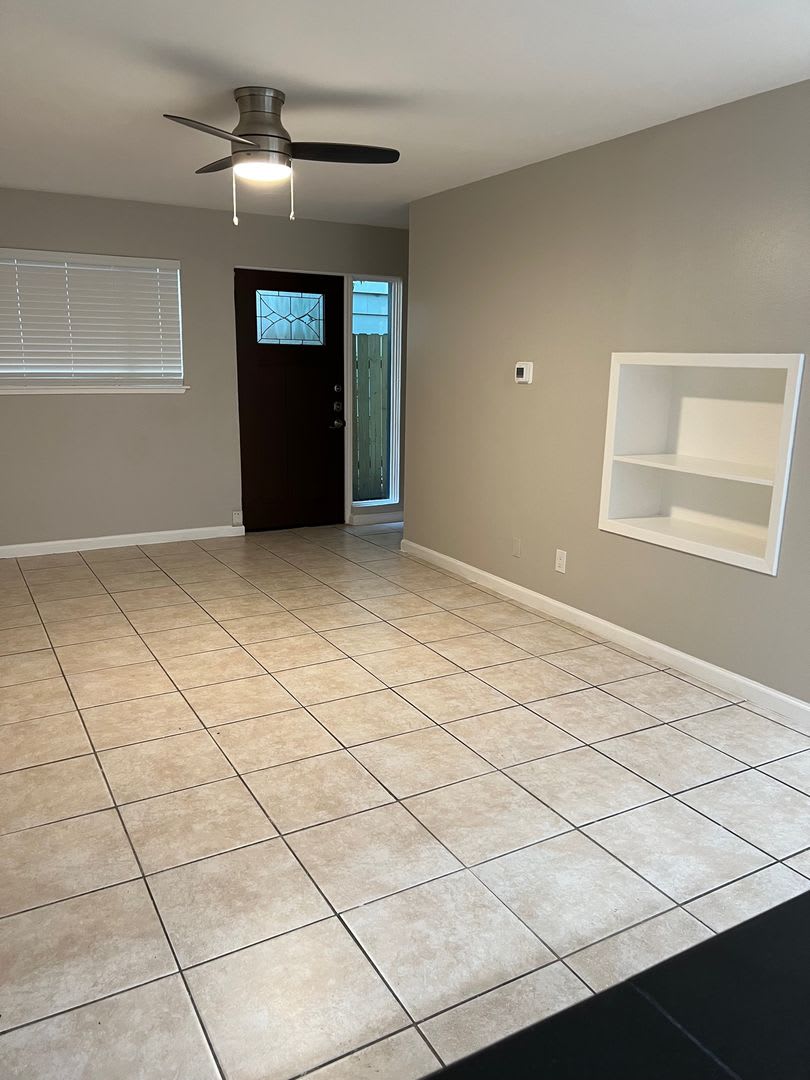 2 story 2 Bed 1 Bath – photo 5