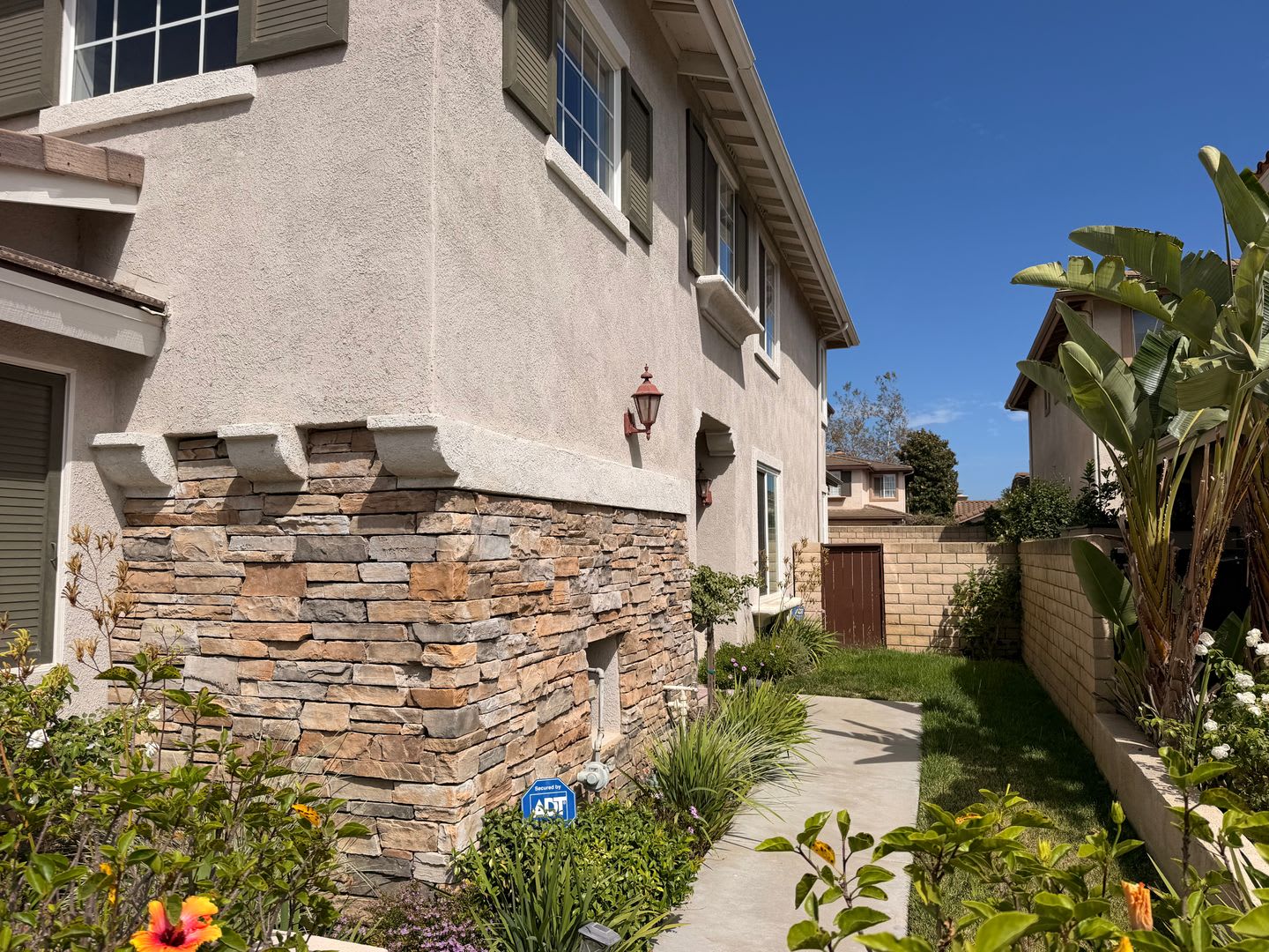 Discover Resort Style Living At 2872 La Plata Dr – photo 3
