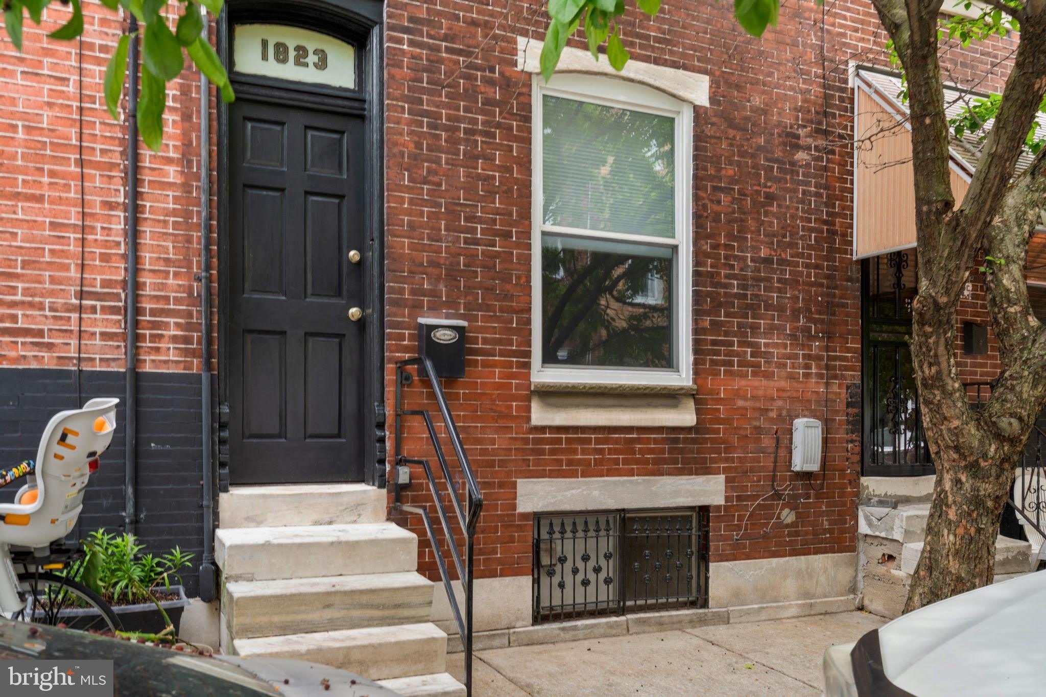 1823 S HICKS Street – photo 1