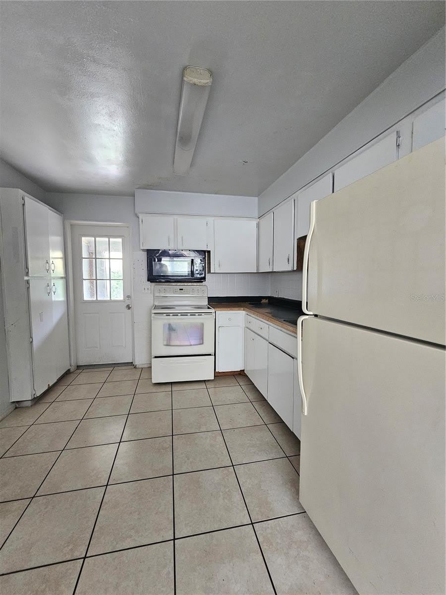 1212 W MARJORIE Street – photo 5