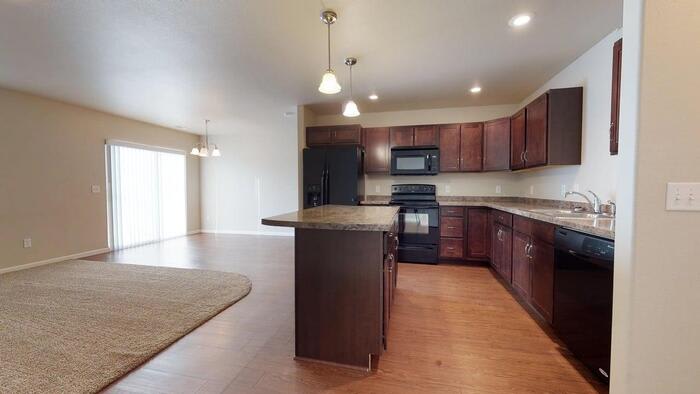 4021 29Th Street Southeast – photo 3