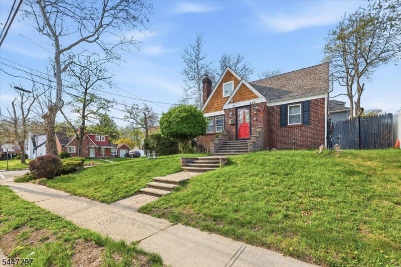 409 Tryon Ave – photo 2