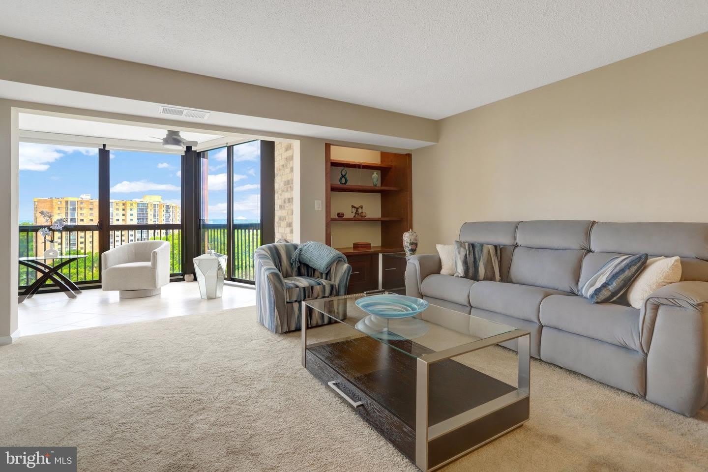 5904 MOUNT EAGLE DR #1609 – photo 2
