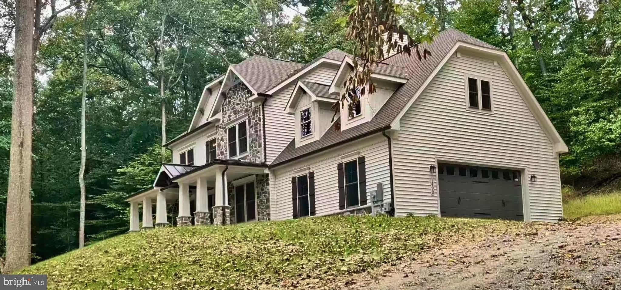 1490 THURSTON Road – photo 1