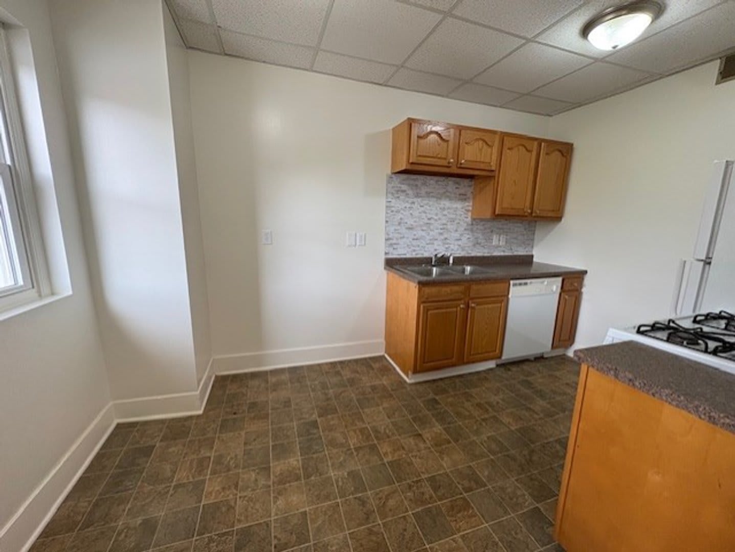 Updated 1BR Apartment Near Downtown Akron with Brand-New Bathroom – photo 3