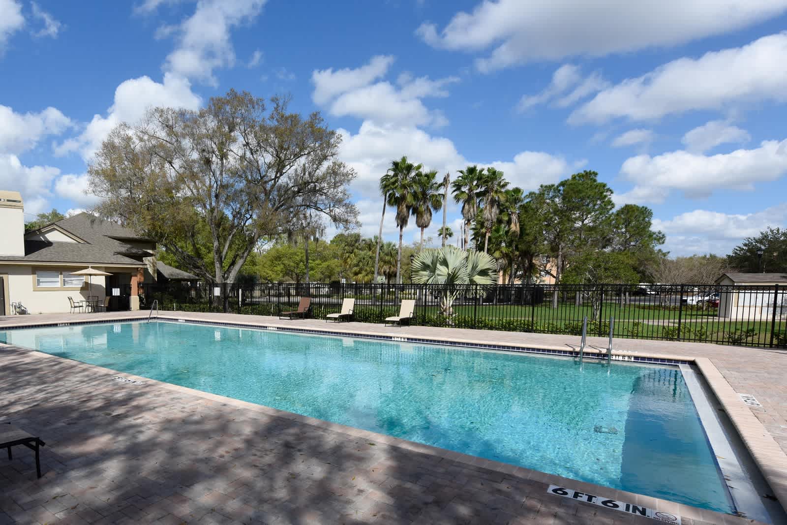 Reflections Apartments – photo 4