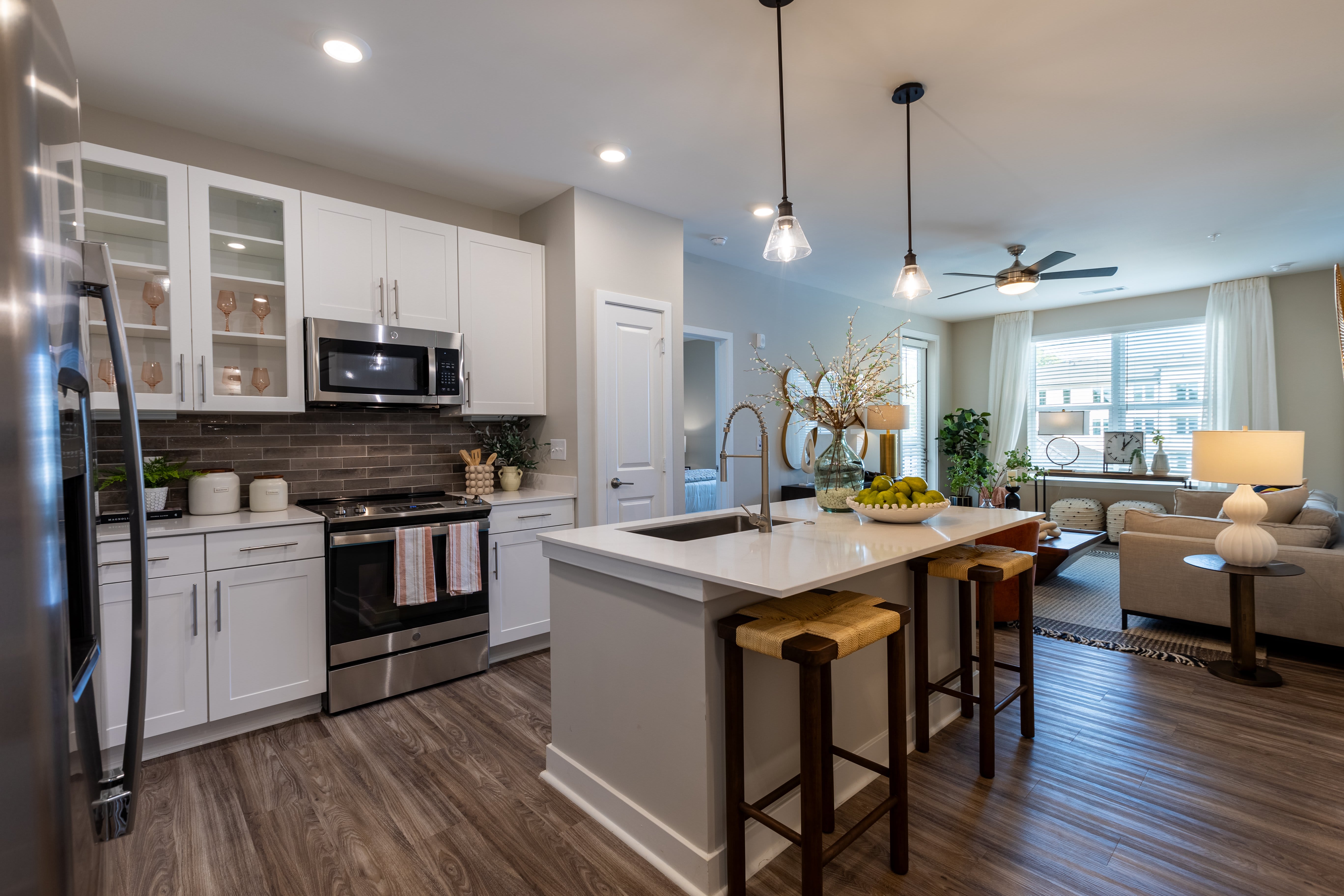 Bainbridge Cary – photo 2