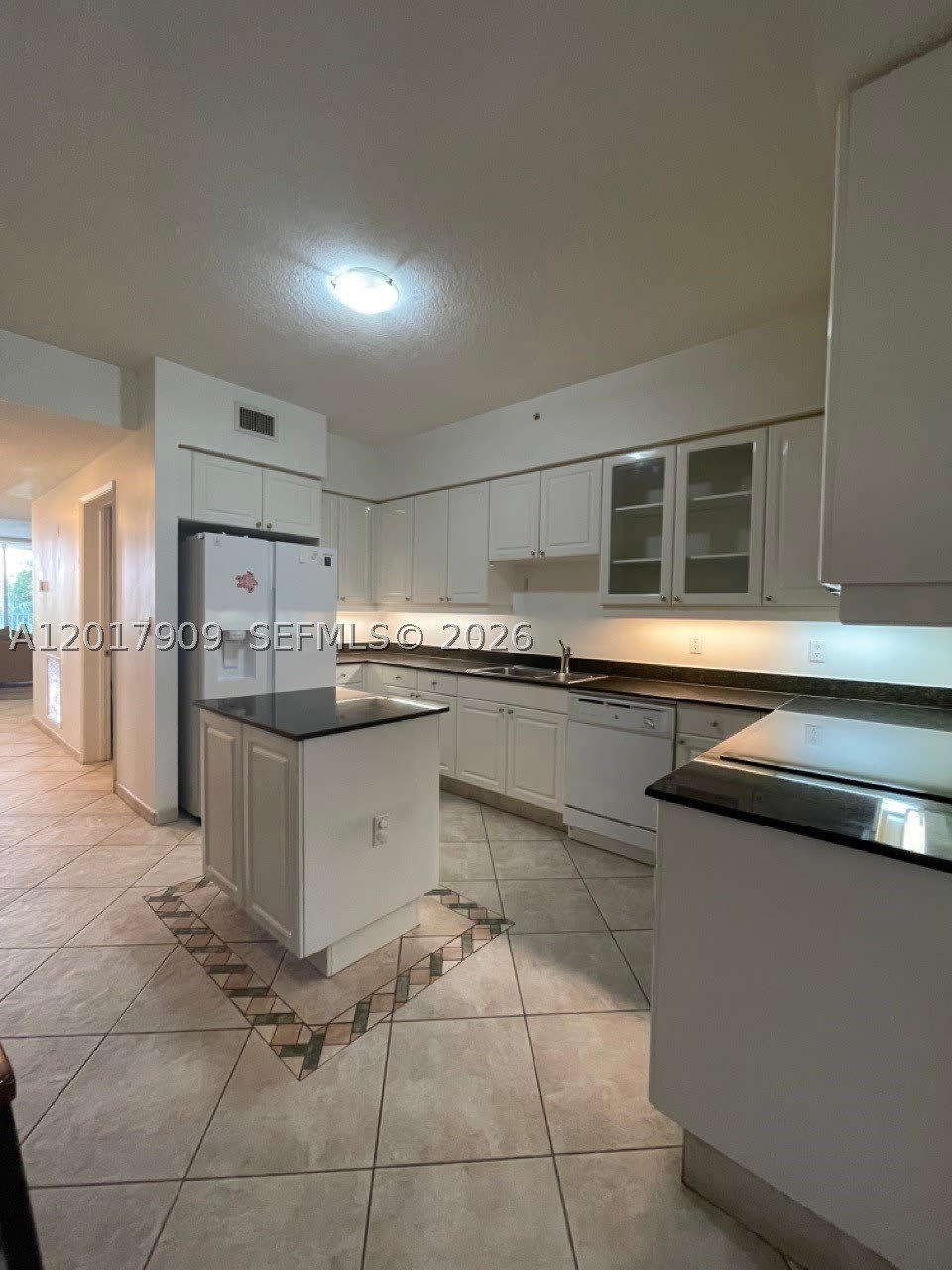 717 Crandon Blvd – photo 5