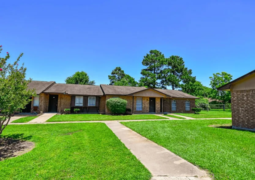 20598 Pine Island Rd – photo 2