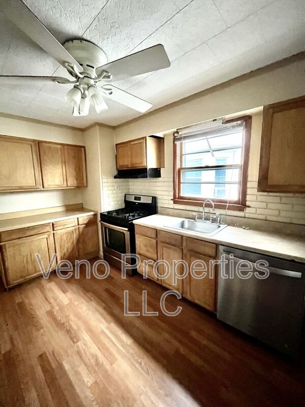 19 Kent St. – photo 4