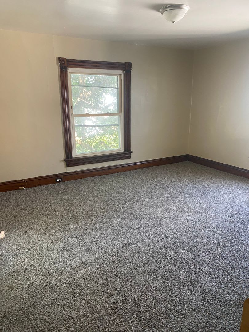 3 Bdrm 2 Car Garage – photo 3