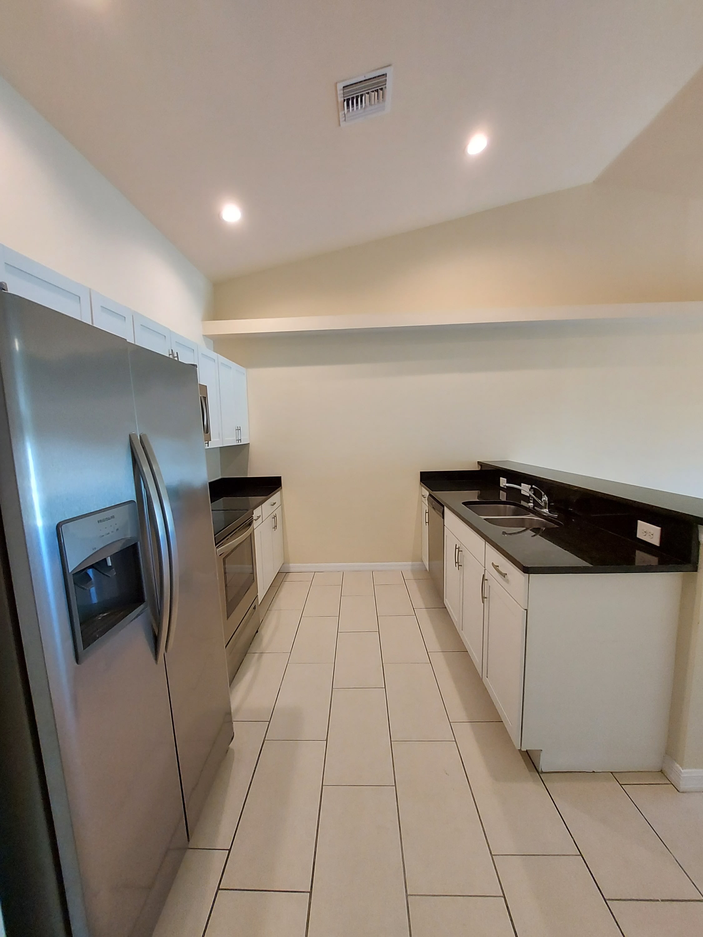 615 Southeast 7Th Street – photo 3