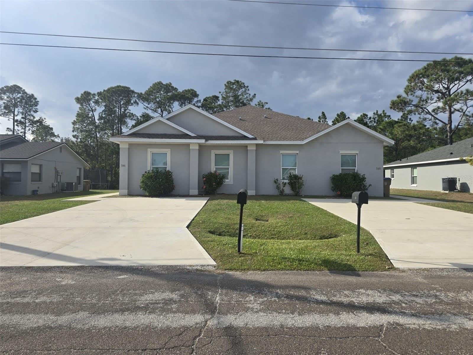 546 IMPERIAL PL – photo 1