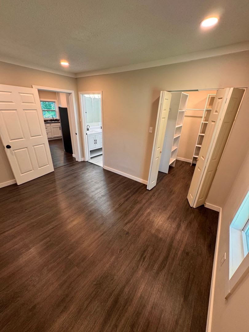 316 E Forest Ave – photo 2
