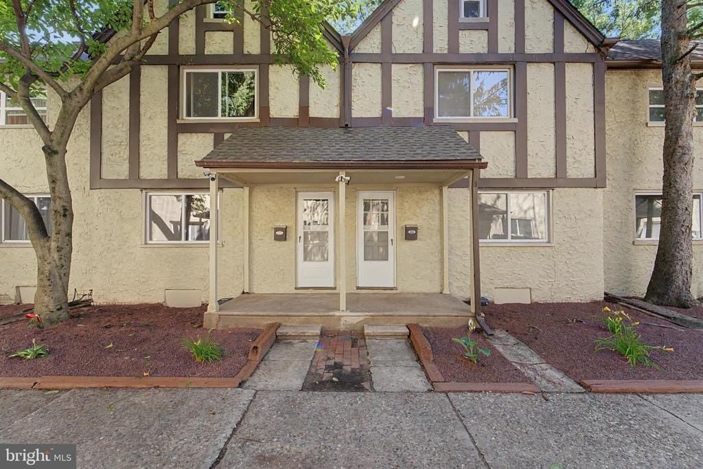 607 W MAPLE AVENUE – photo 3