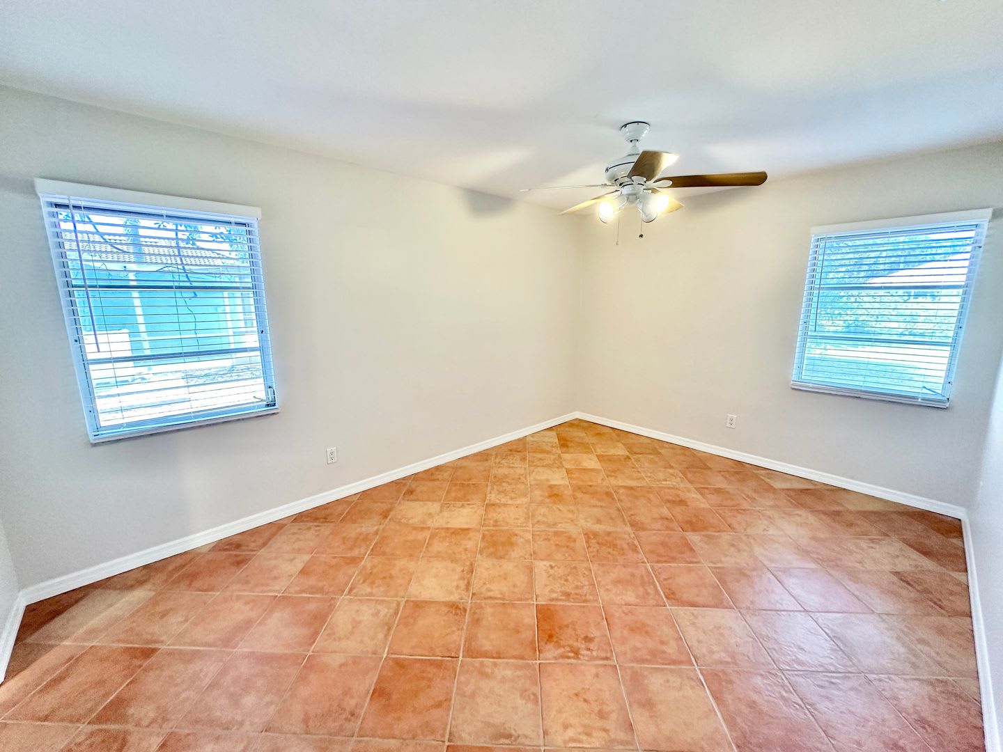 Naples Park 3 Bed 3 Bath Attached Garage Pets Ok Annual – photo 4