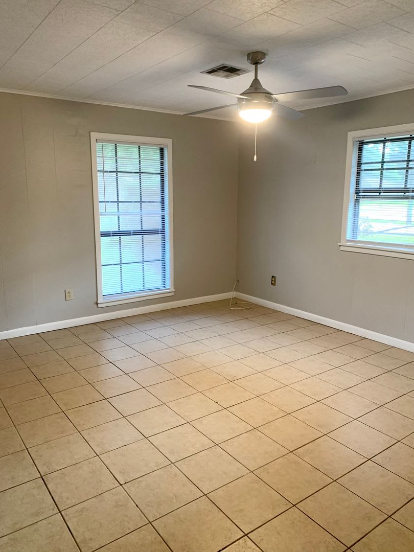 3 Bedroom 1 Bath Home in Carencro – photo 2
