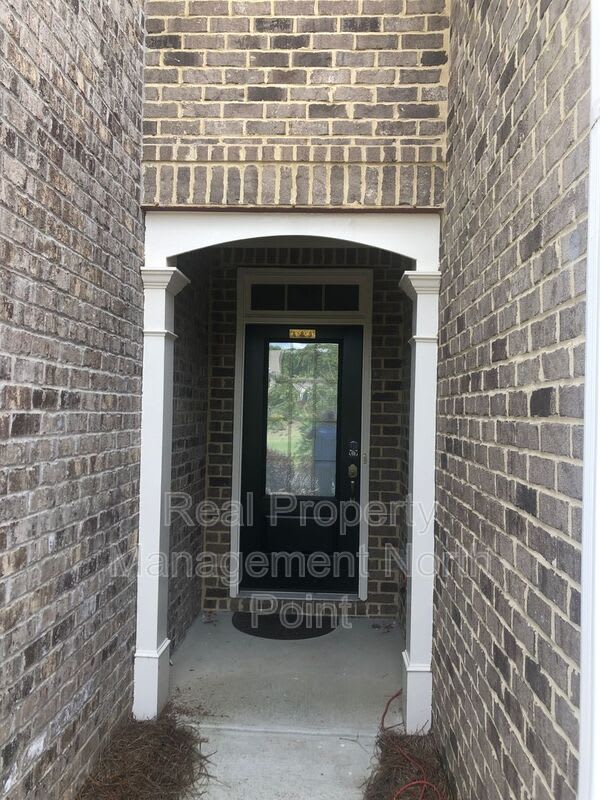 1175 Hampton Oaks Drive – photo 2