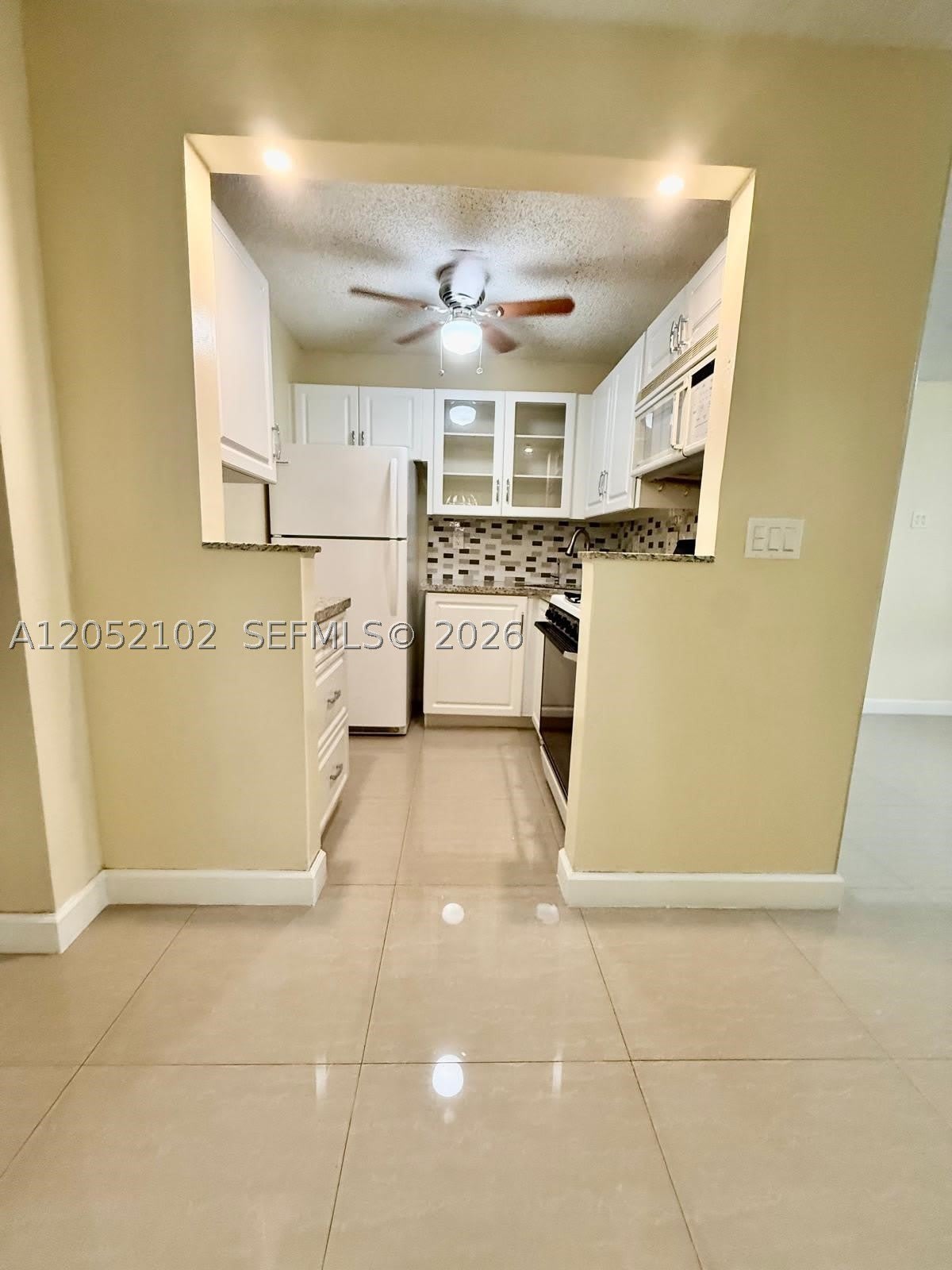 20210 NE 2nd Ave – photo 2