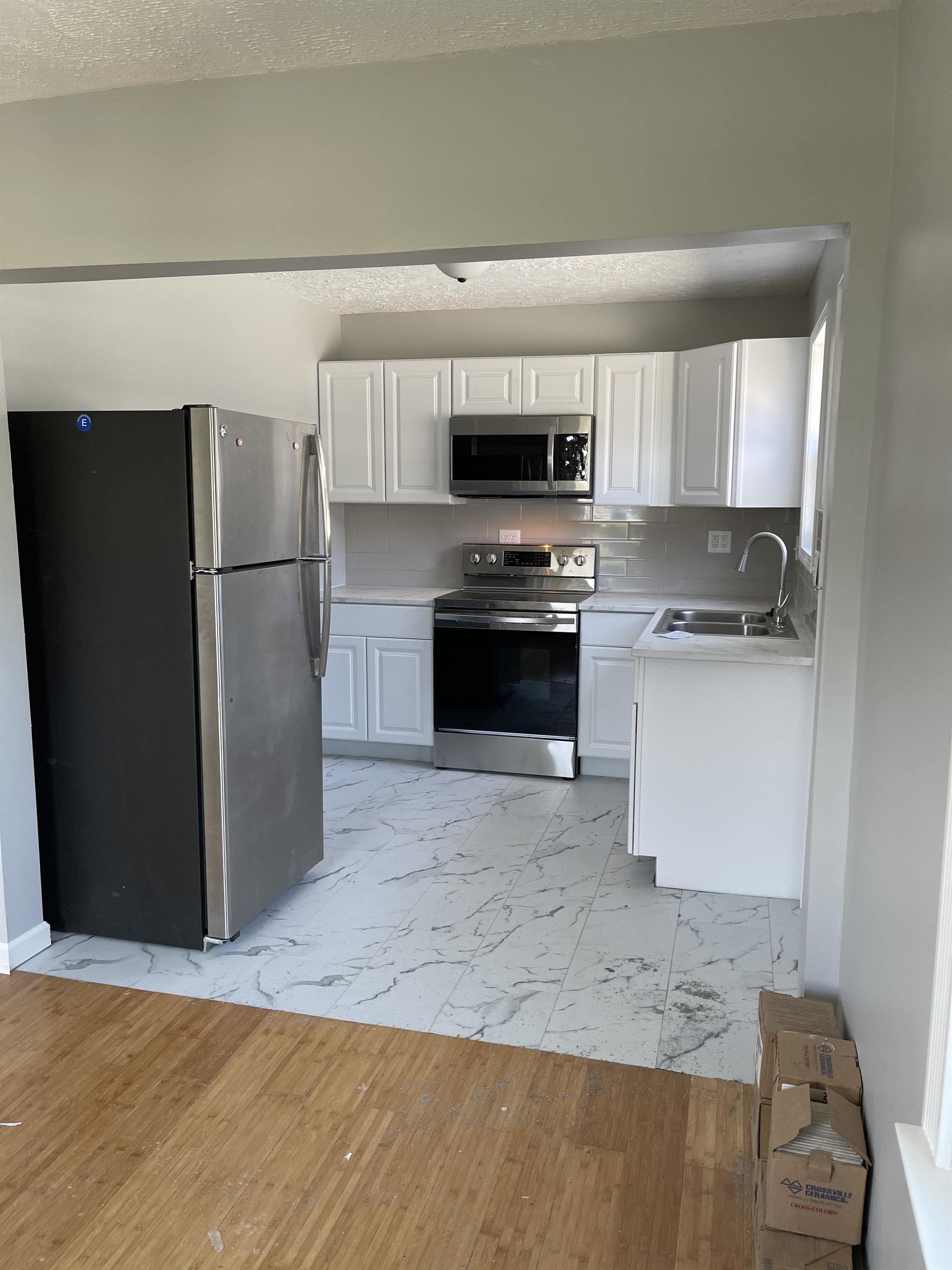 1849 Robert St – photo 2