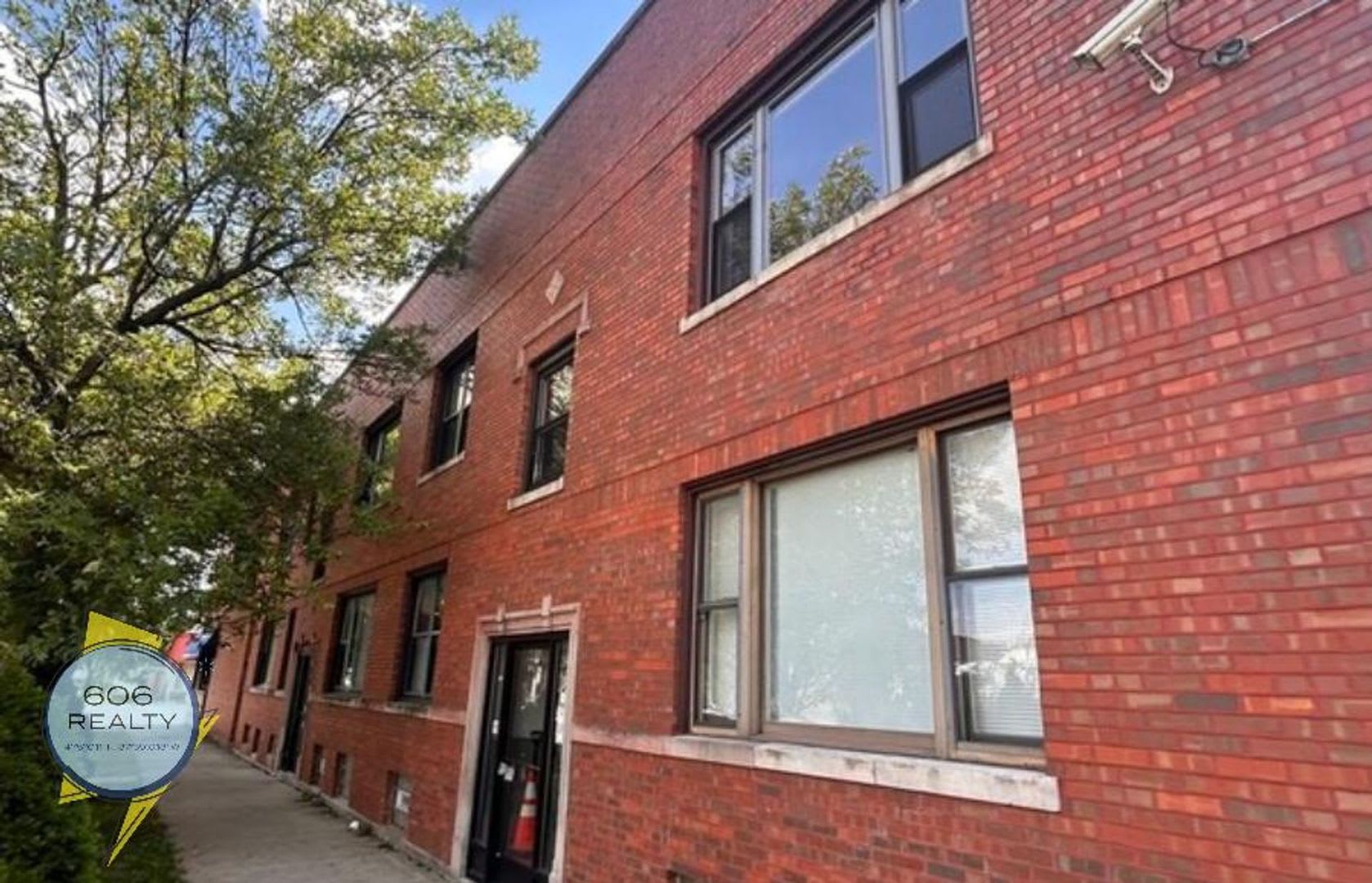 4811 W Warwick – photo 1