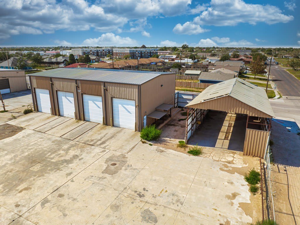 1622 W 2nd St – photo 4