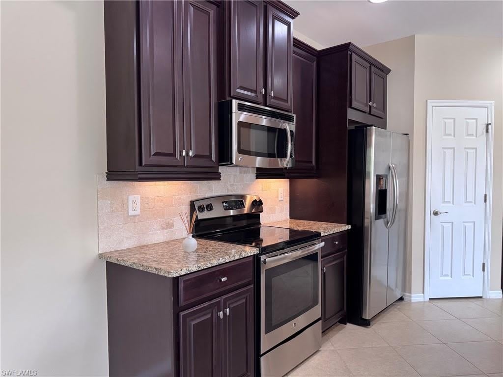 8560 Evernia Ct – photo 5