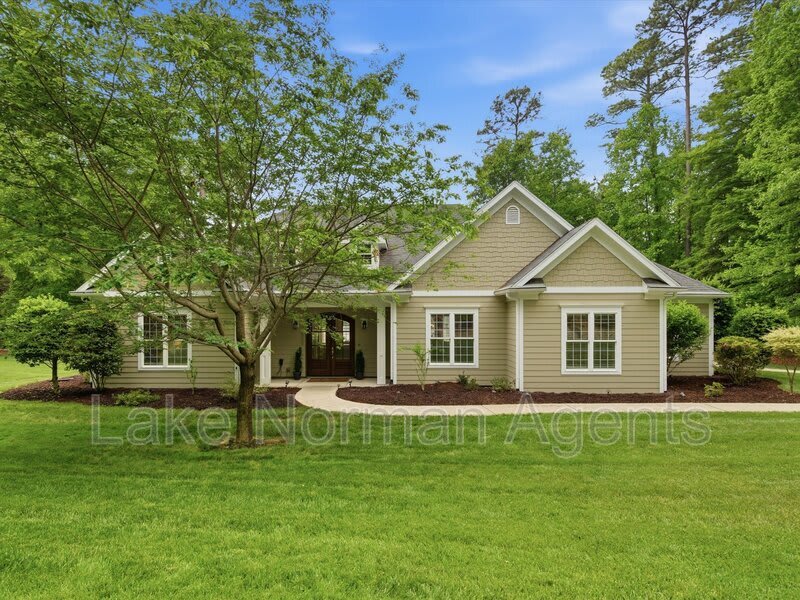 505 Stonemarker Road – photo 1