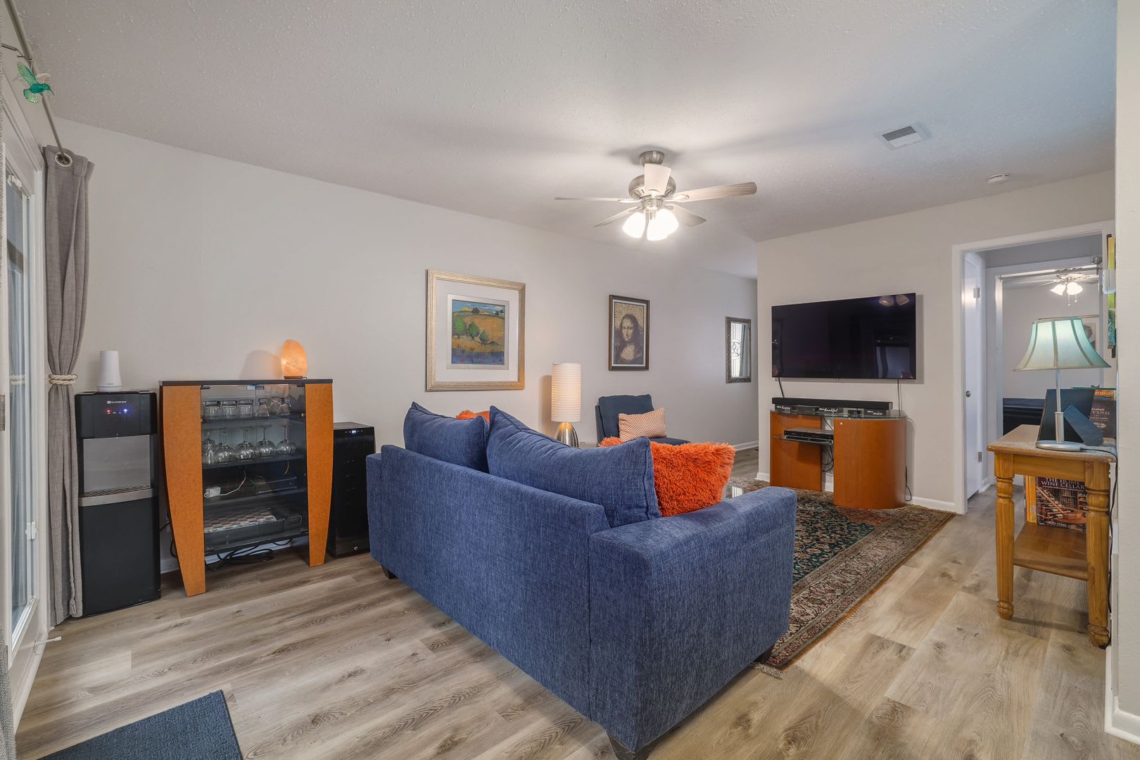 Available: 1 BD / 1 BA Northwest Hills Townhome – photo 5