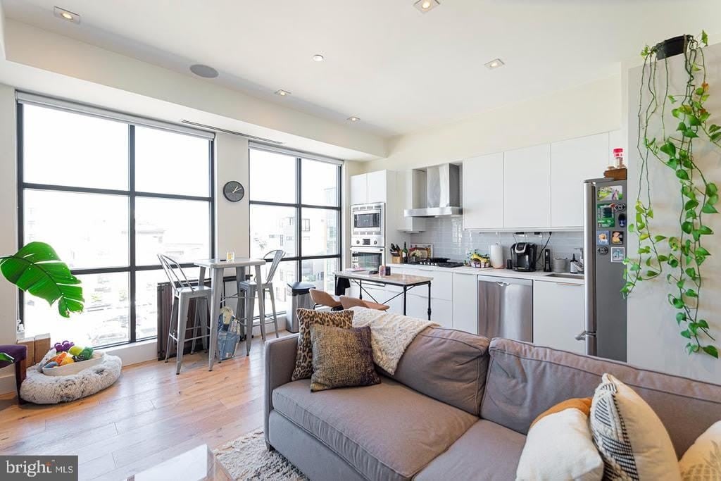 240 N 2ND STREET # – photo 1