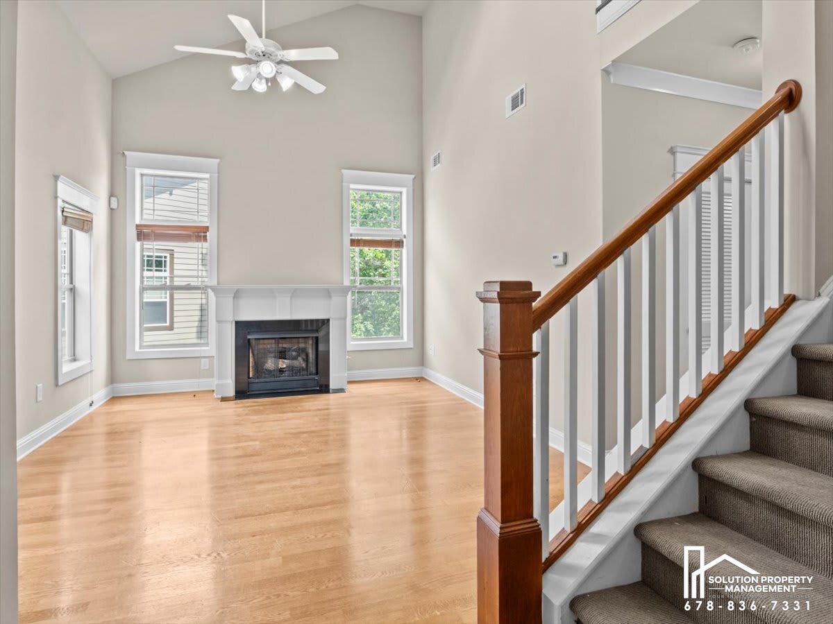 655 Mead Street Southeast – photo 4