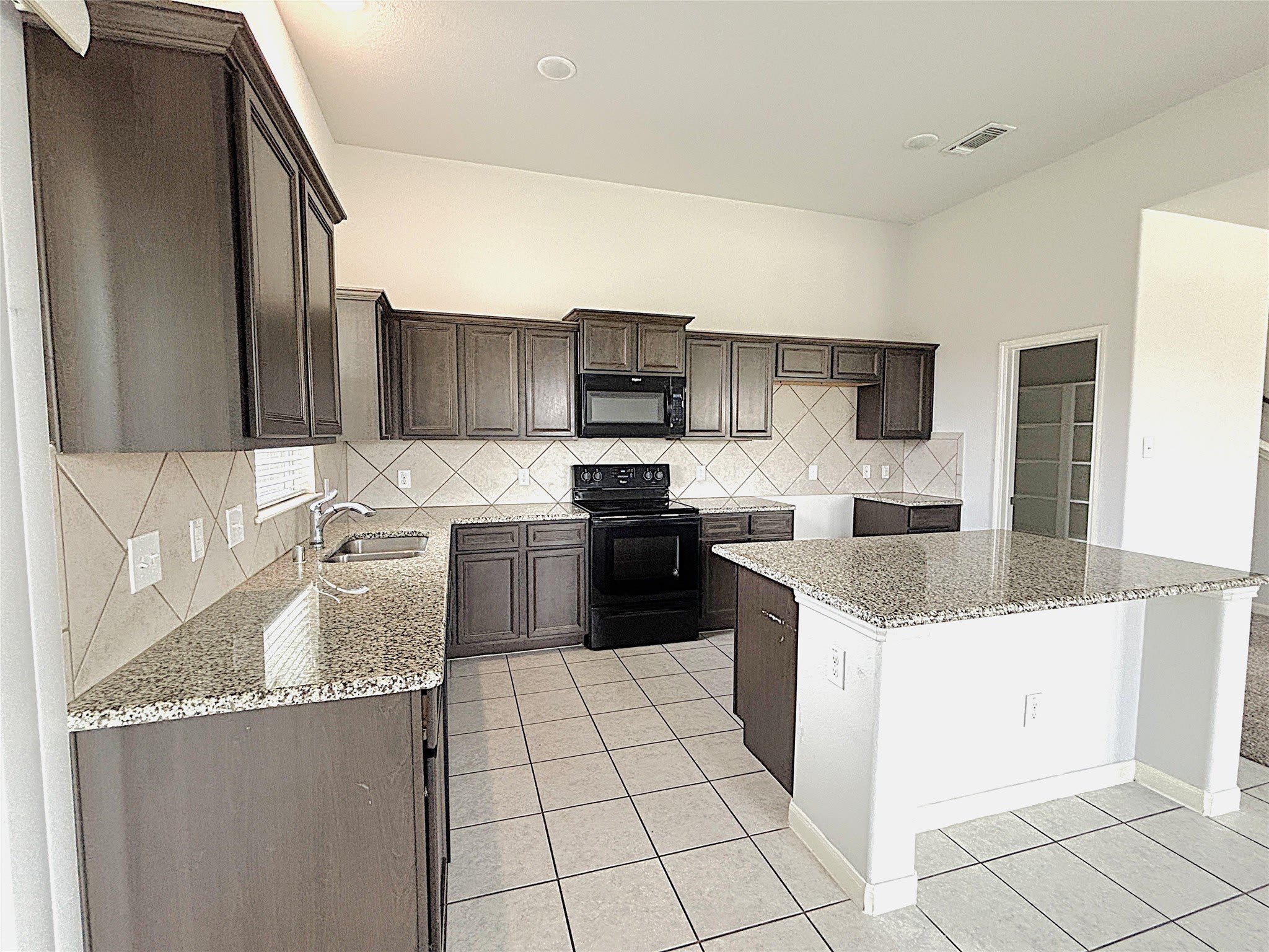 9470 Smoke Tree Drive – photo 4