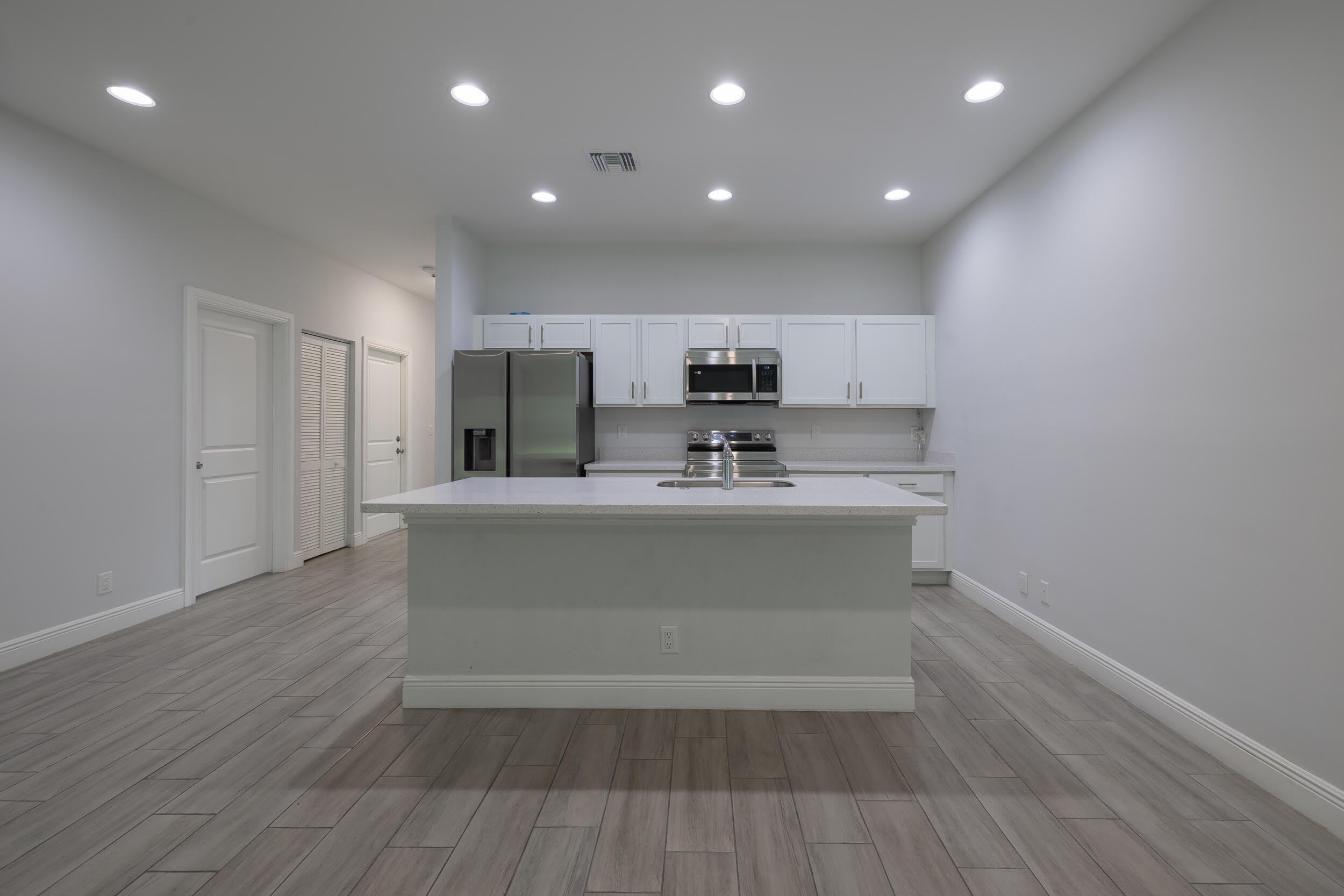 2240 84th Court – photo 4