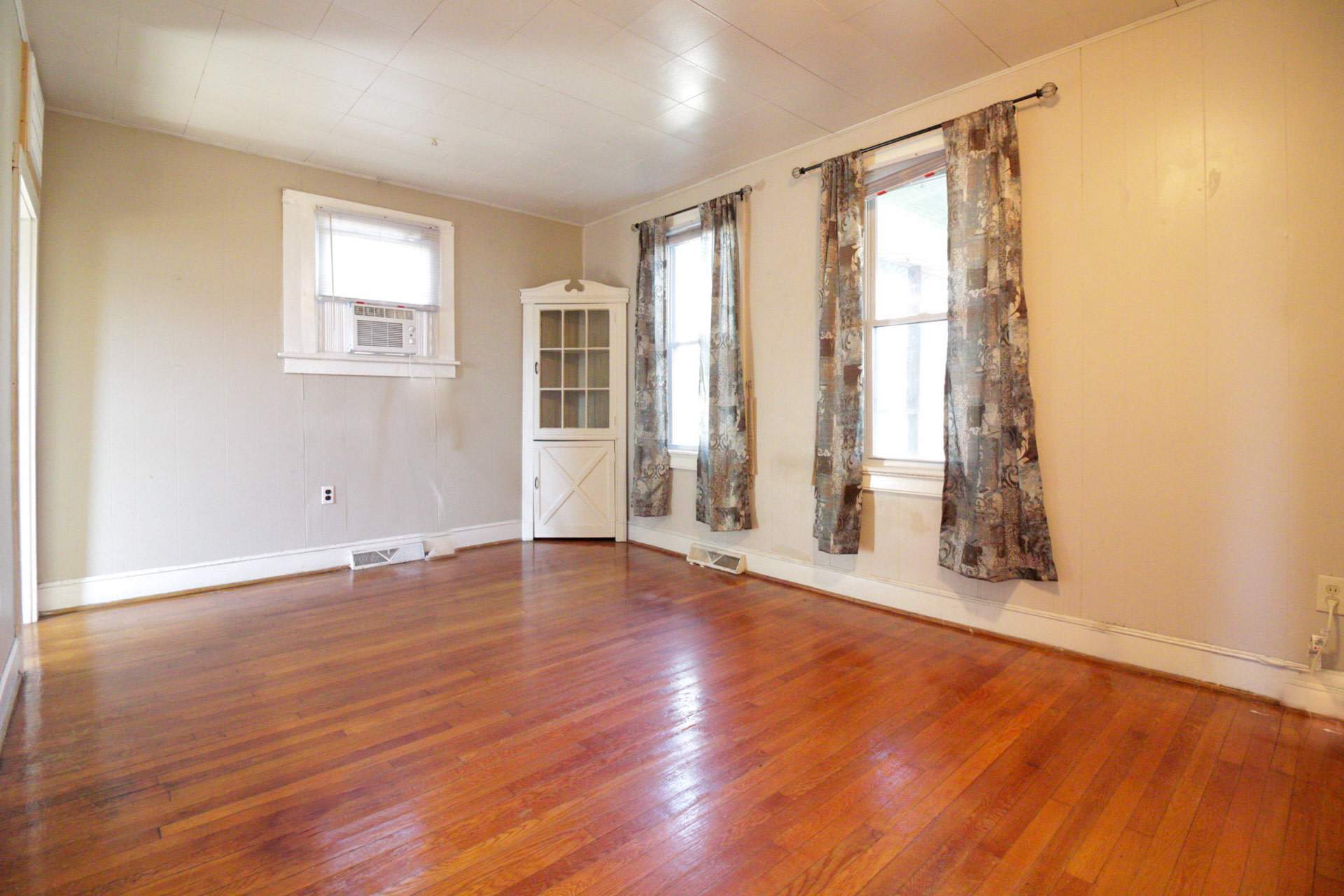 400 N 3rd Ave – photo 5