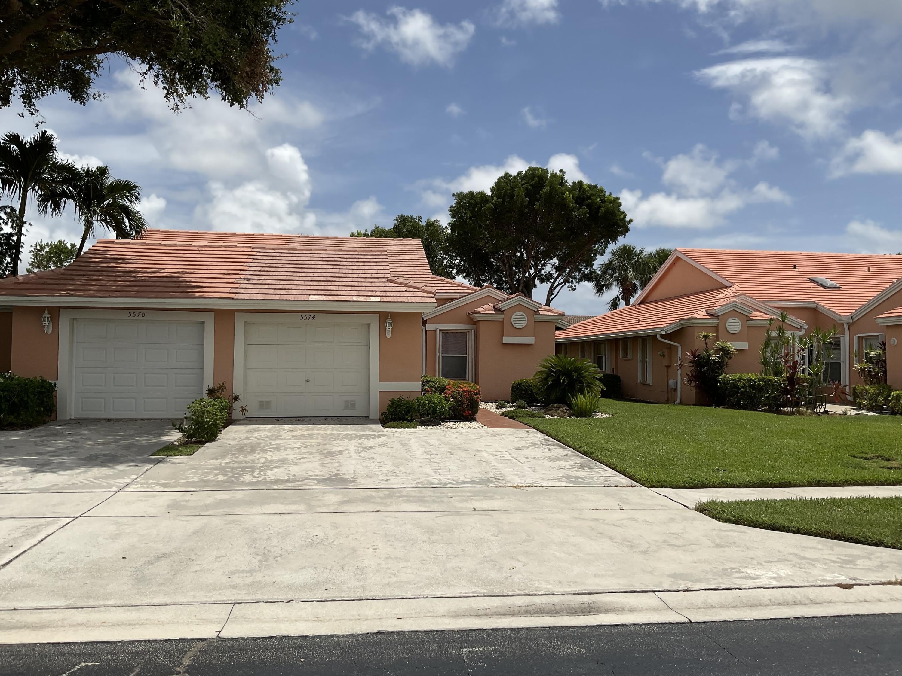 5574 Royal Lake Circle – photo 2