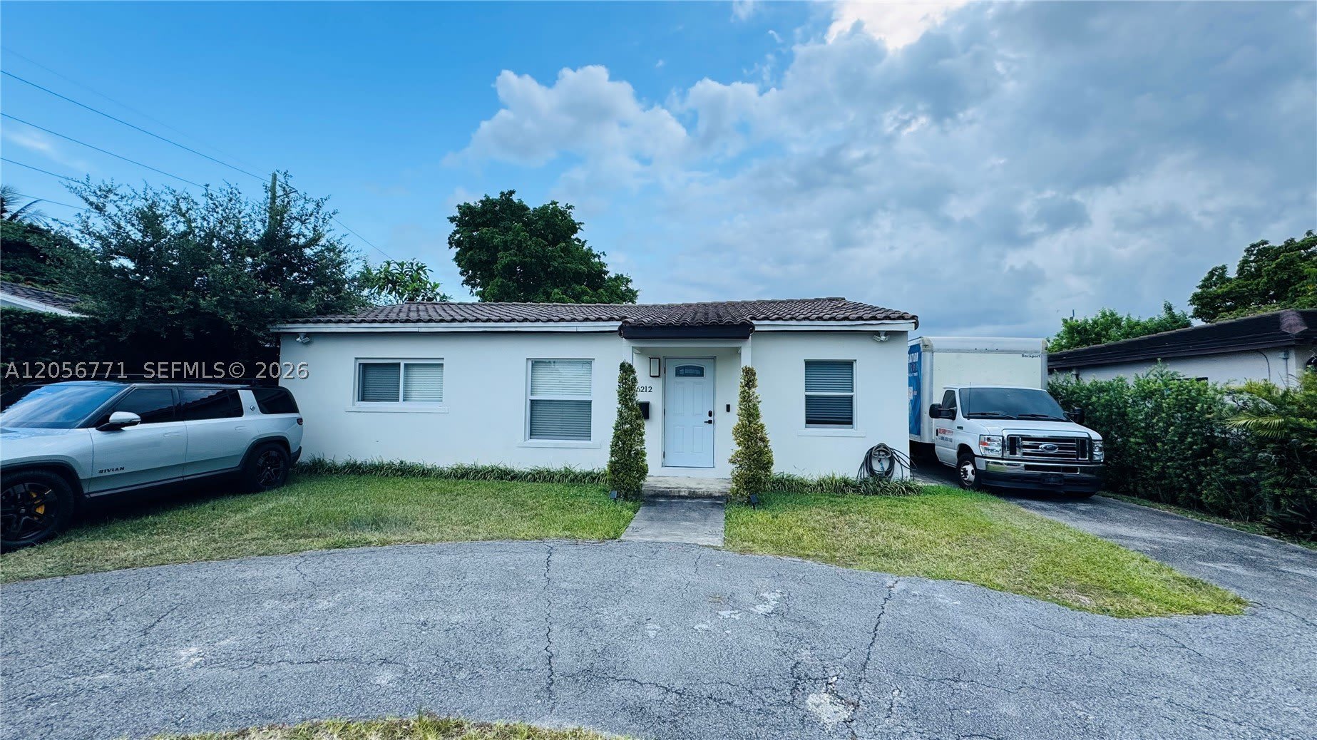 6212 SW 24th St – photo 1