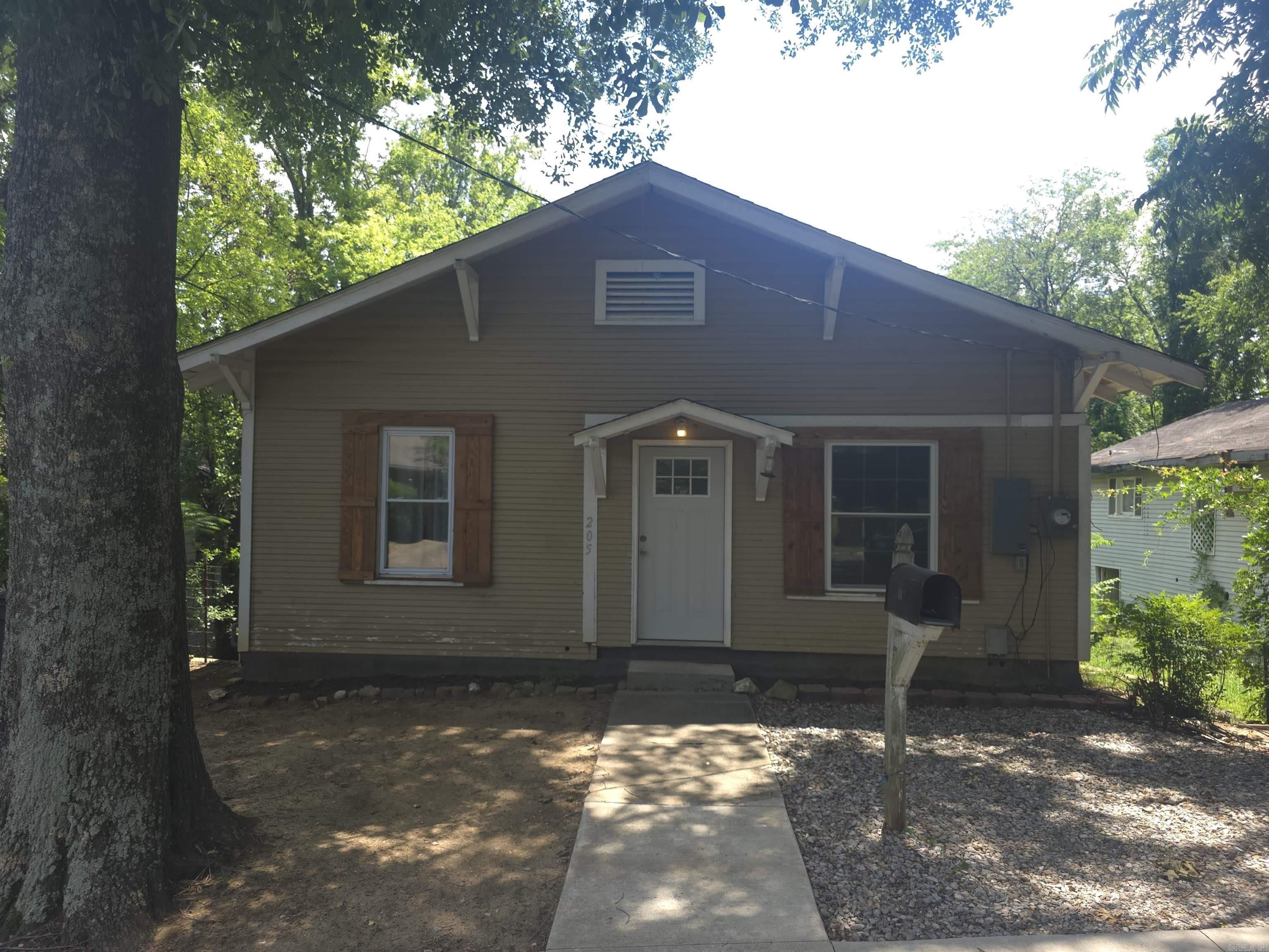 205 Morrison Avenue – photo 1