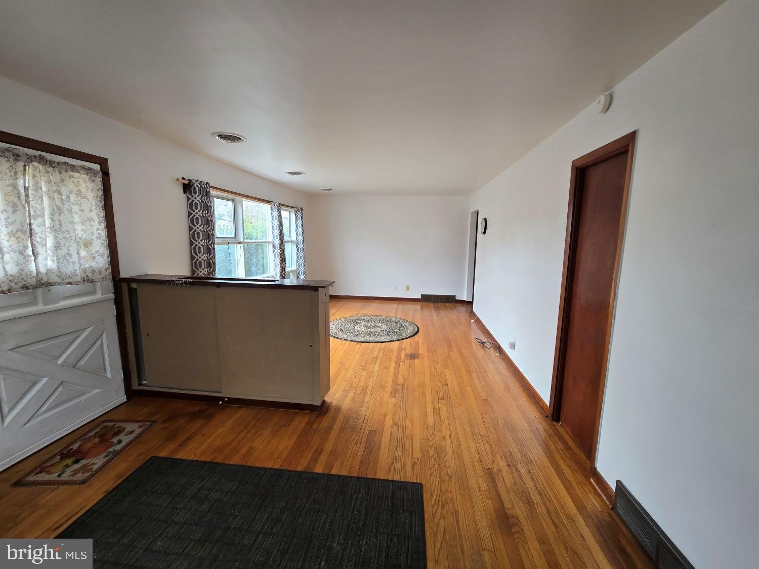 522 CAROL Street – photo 2