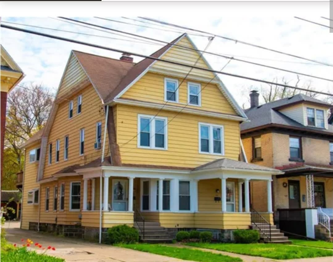 541 West 9th Street – photo 1