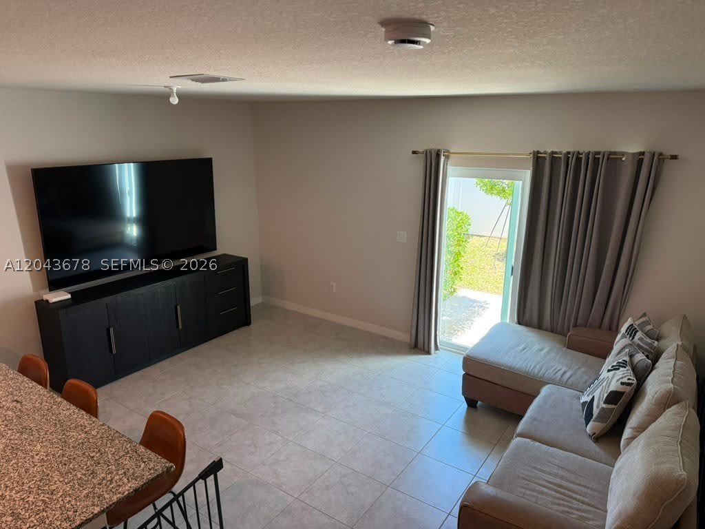 1057 NW 5th St – photo 3