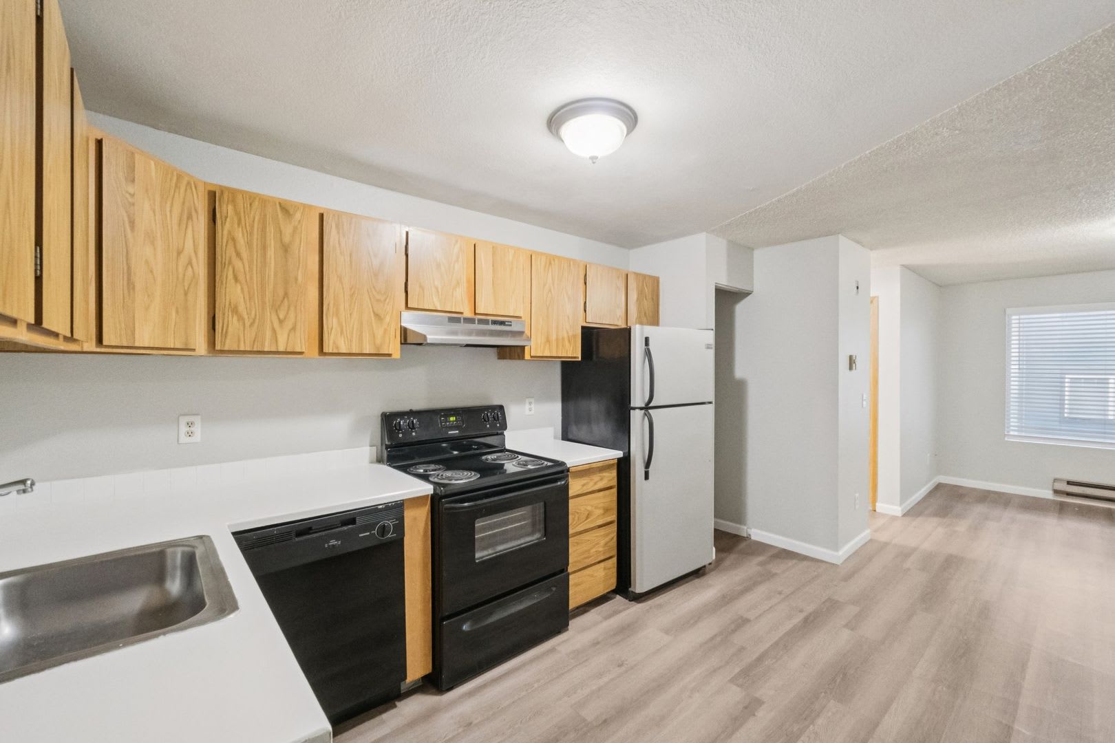 Westwood Apartments – photo 5