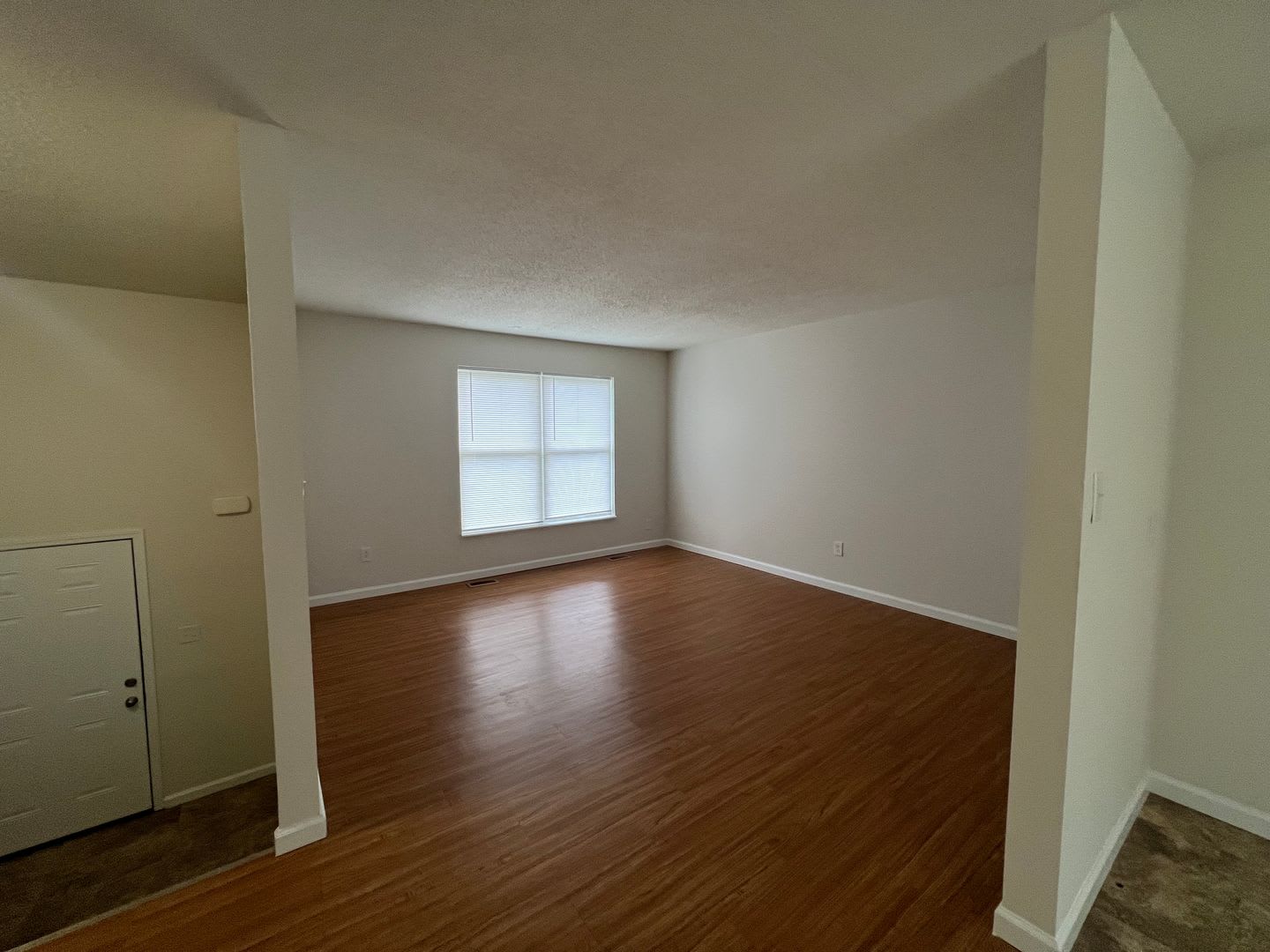 Spacious 4 bedroom Home conveniently located right off of I44 – photo 4