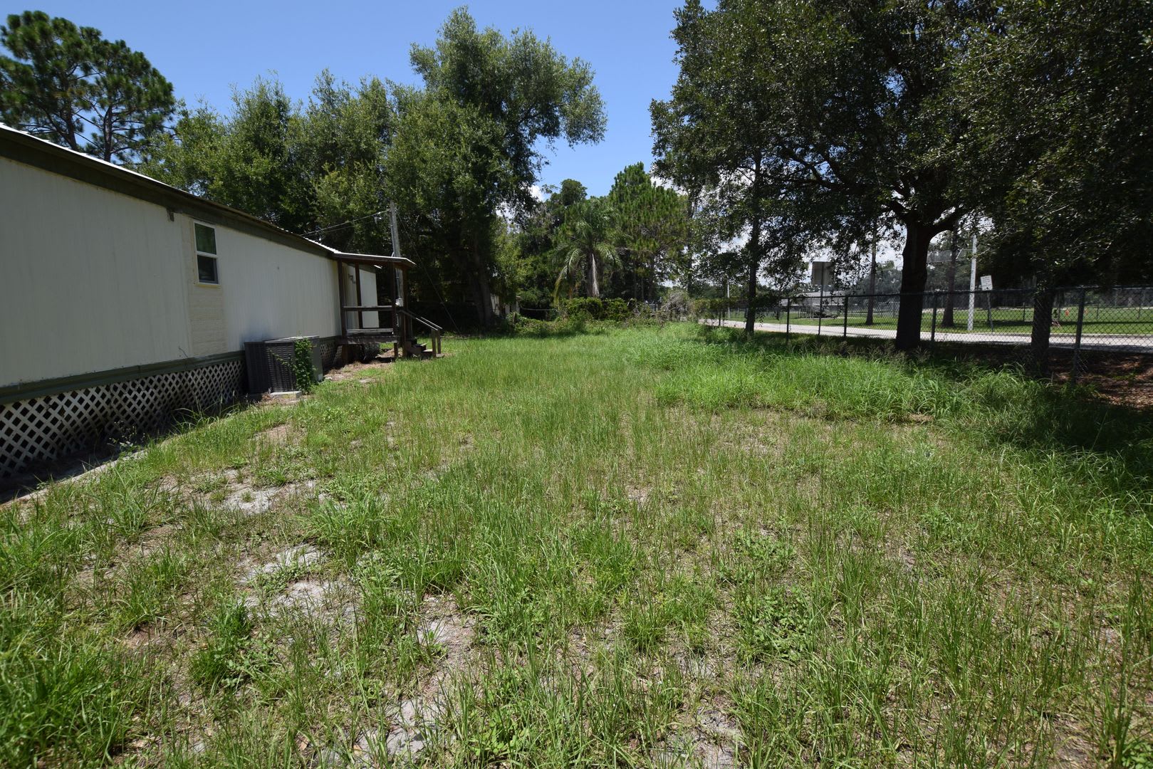 2 Bedroom 1 Bath Mobile Home For rent at 5101 N. Kaliga Drive St. Cloud FL 34771. – photo 4