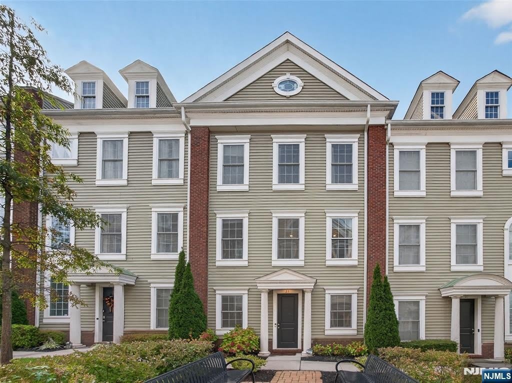 23 Roosevelt Drive – photo 2