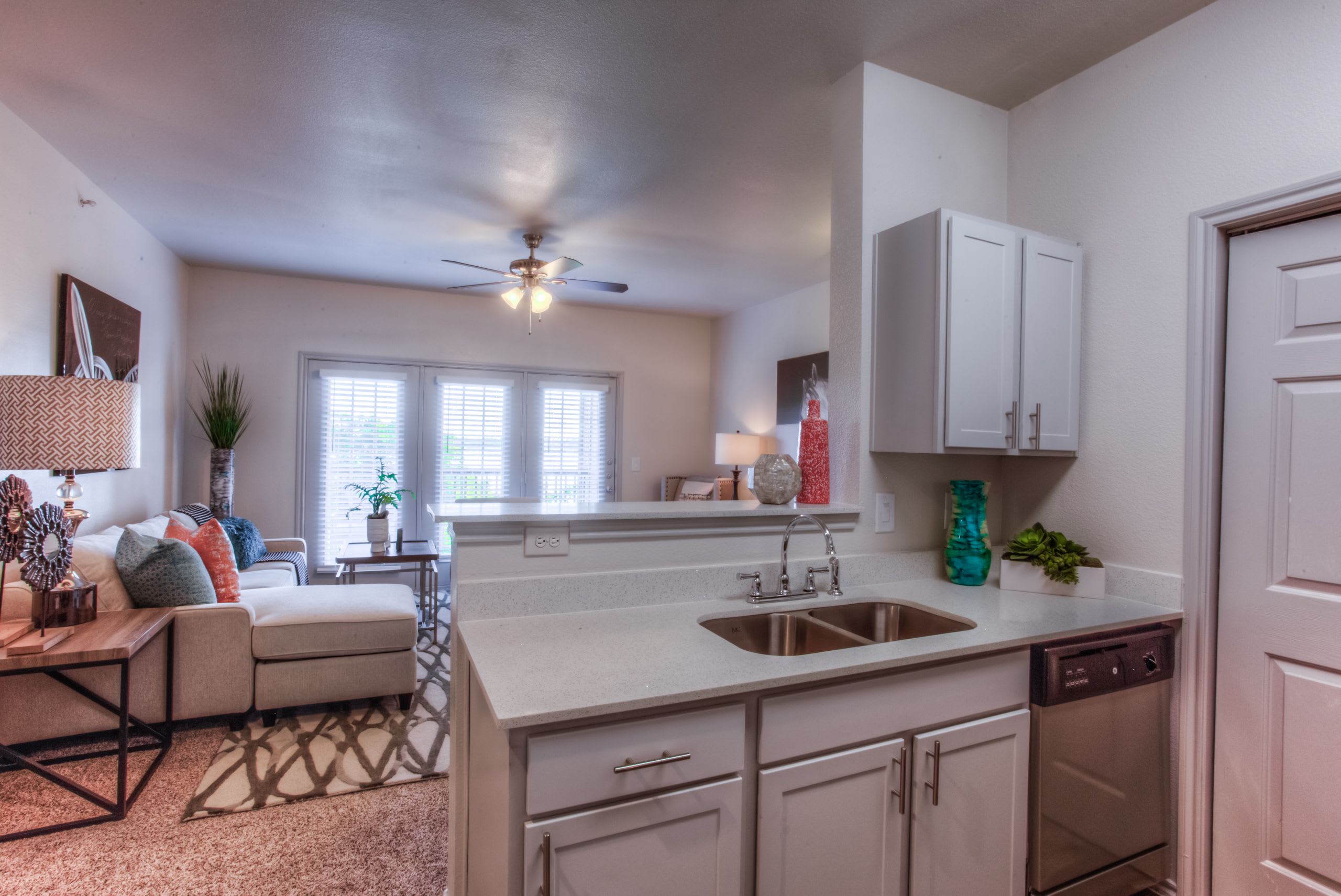 Waters Edge Villas – photo 5